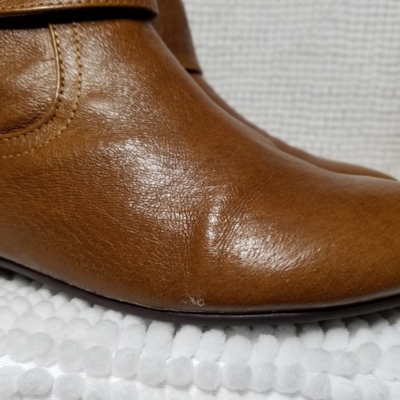 SOLD!! Chinese Laundry Ankle Boots - Picture 4 of 8